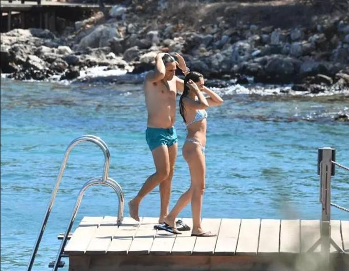 Neslihan Atagül ile Kadir Doğulu aşk tazeledi