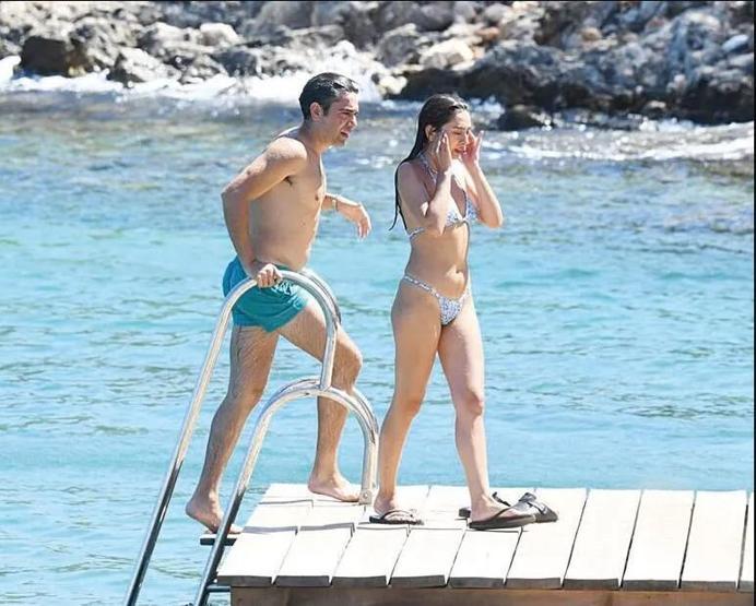 Neslihan Atagül ile Kadir Doğulu aşk tazeledi