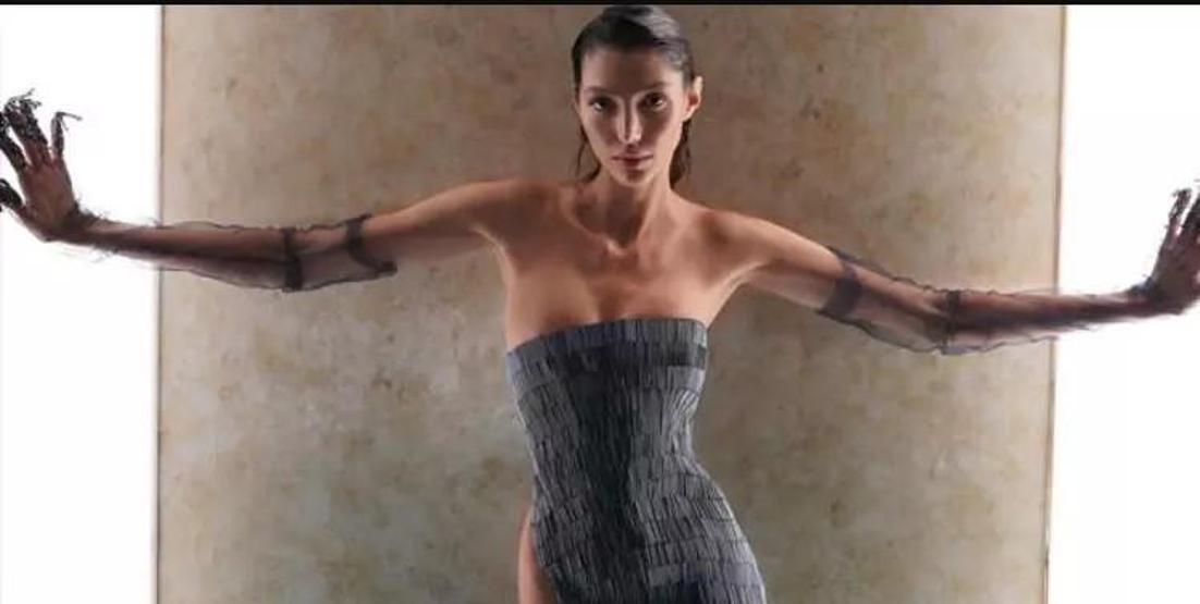 İspanya tatiline çıkan Şevval Şahin’den teknede bikinili poz