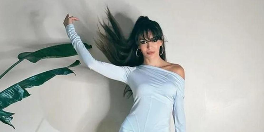 Ebru Şahinden makyajsız tatil paylaşımı