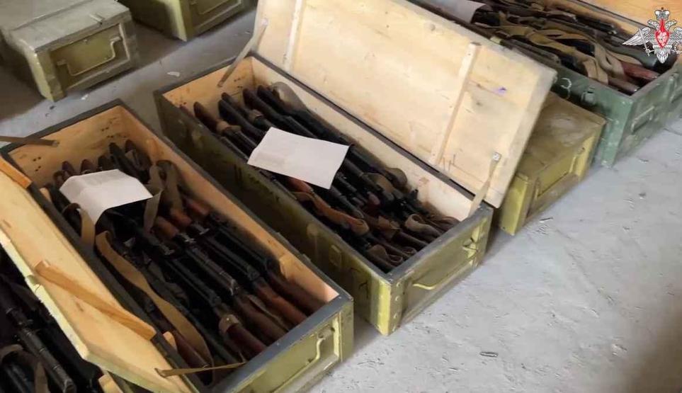 Rusya görüntüleri paylaştı: Wagner, silah ve mühimmatları orduya teslim etti