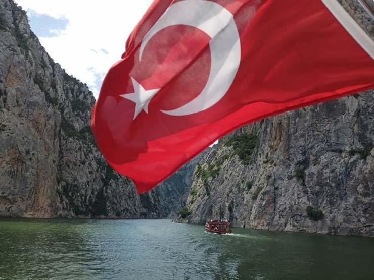 Doğa tutkunlarının yeni rotası Gizemli geçit: Şahinkaya Kanyonu
