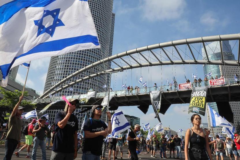 İsrailde binlerce protestocu yine sokaklarda