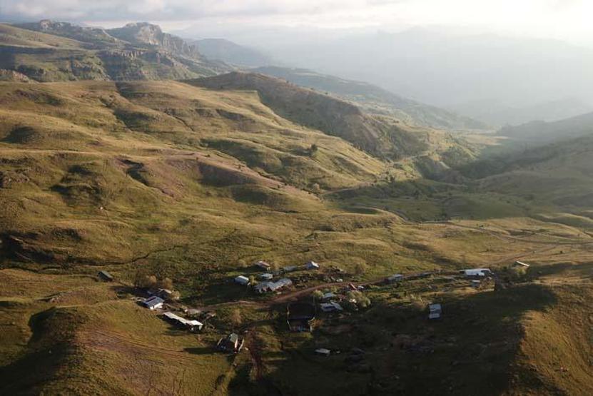 Türkiye sıcaktan kavruluyor onlar soba yakıyor
