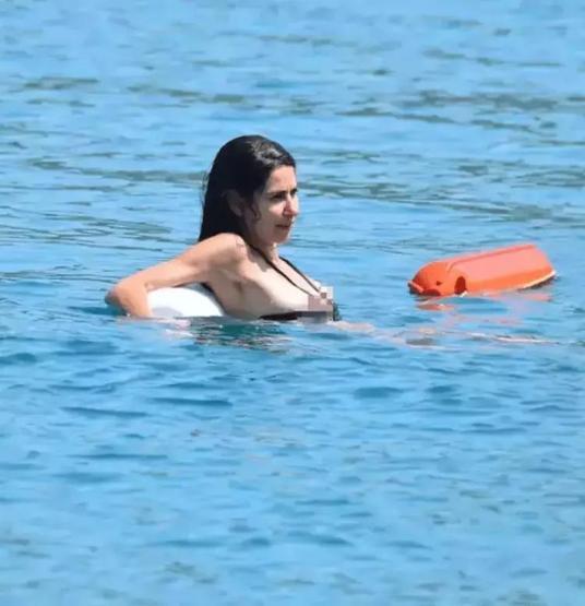 Üstsüz pozlarıyla gündem olan Nesrin Cavadzade eve kapanıp ağlamış