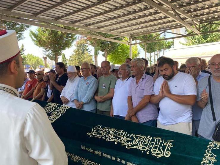Sanatçı Baha Boduroğlu son yolculuğuna uğurlandı