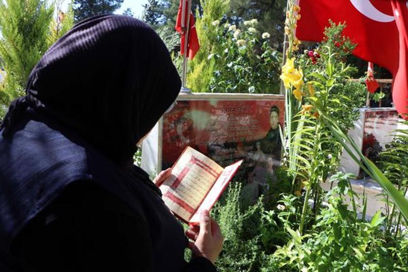 Gara şehidinin ailesinin buruk sevinci
