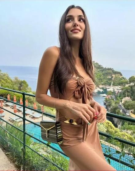 Hande Erçel, Instagram reklamlarından servet kazanıyor