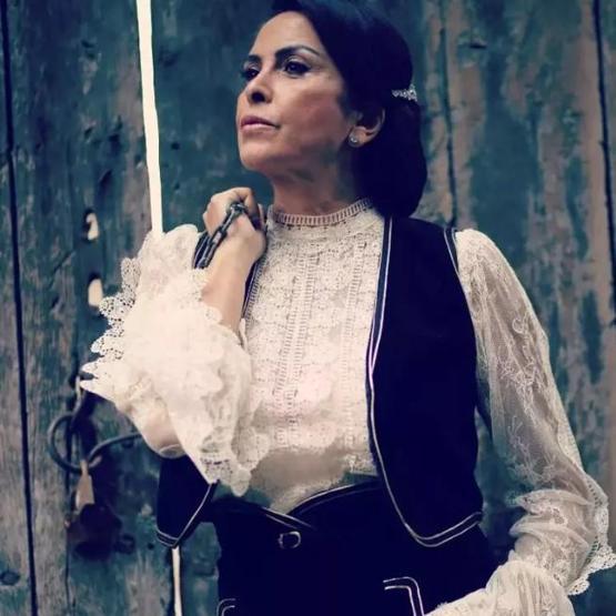 Nursel Köse kural bozdu Ünlü oyuncudan bir ilk