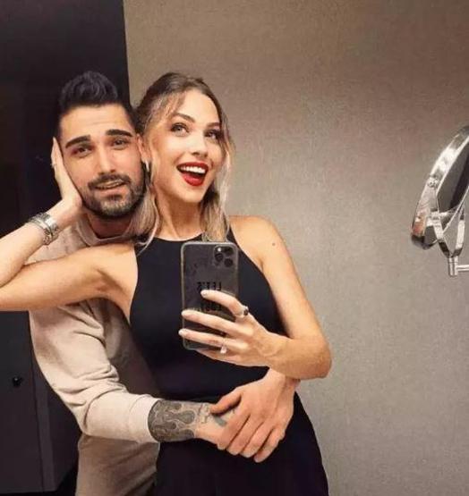 İkiz beklediği söyleniyordu Yasemin Şefkatliden şezlong pozu