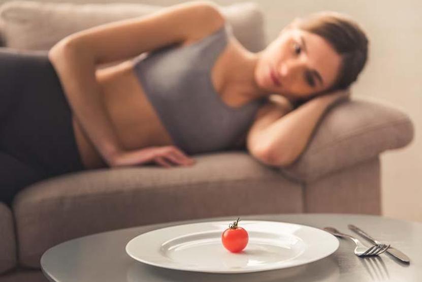 Uzman isim uyardı: Barbie bebekler ölümcül anoreksiyayı tetikliyor