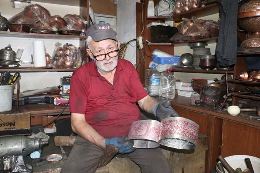 Babasından devraldığı mesleği devredecek çırak bulamıyor