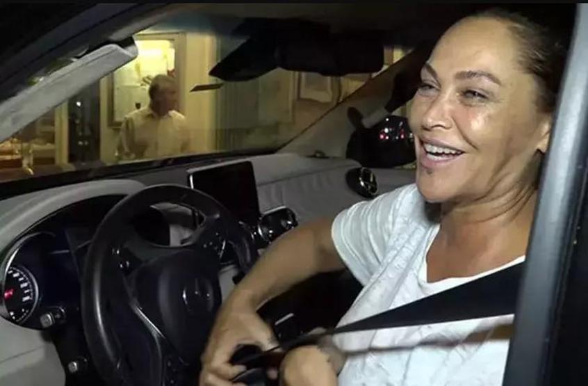 Hülya Avşar eski eşi Kaya Çilingiroğlunun yeni bir aşka yelken açmasını yorumladı