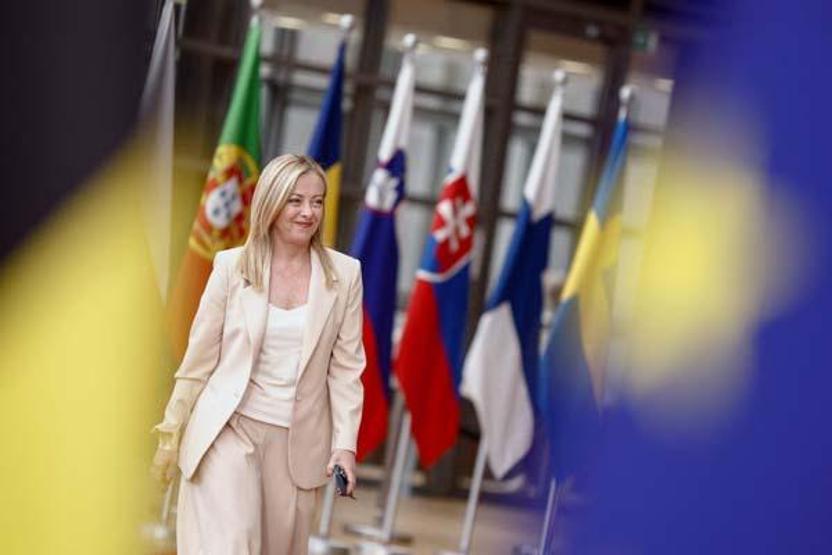 Tek SMS ile iptal etti: Yüzbinler şokta