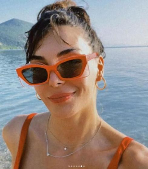 Ebru Şahin yeni tatil pozlarını paylaştı