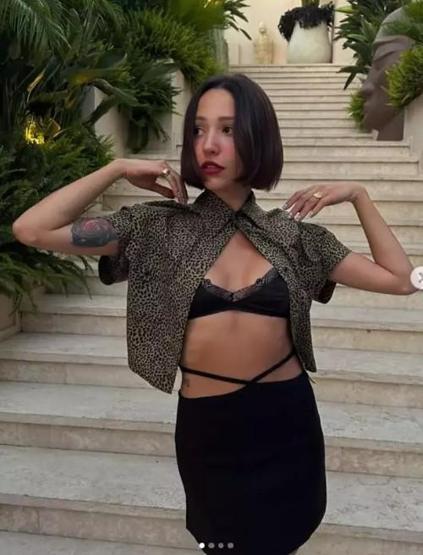 Zeynep Bastık vefa borcunu ödedi