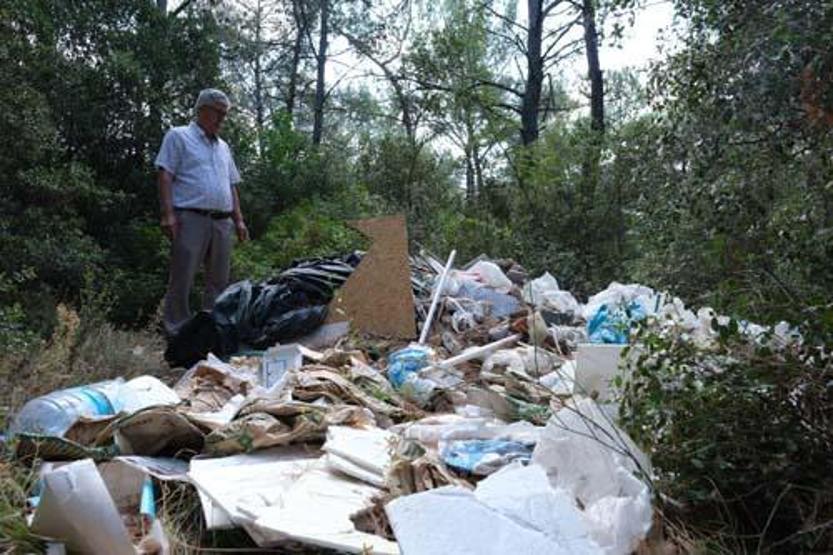Utandıran görüntü Böyle isyan etti: Orman sizin çöplüğünüz mü