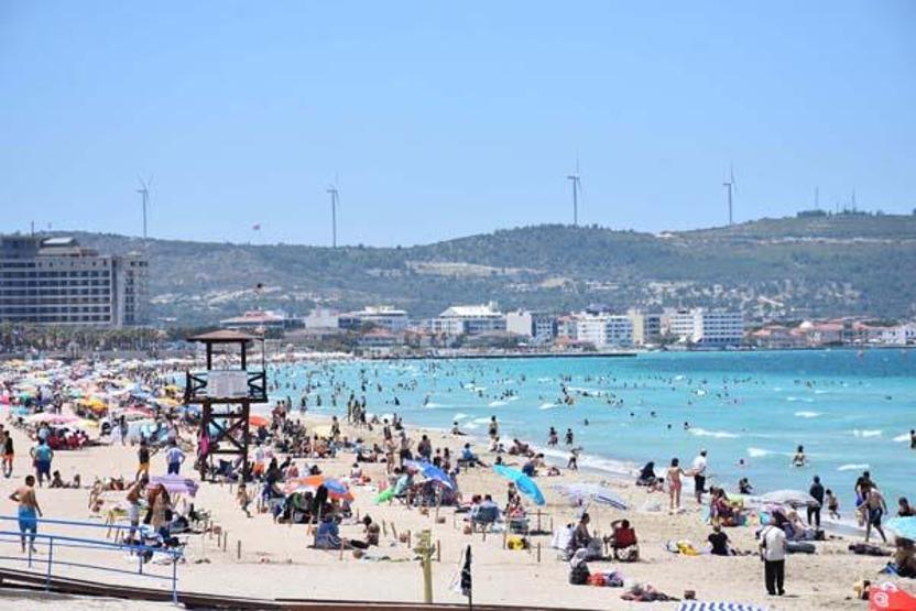 Havlunu al da gel protestolarının hedefi beach clublara giriş, 300 TLden başlıyor