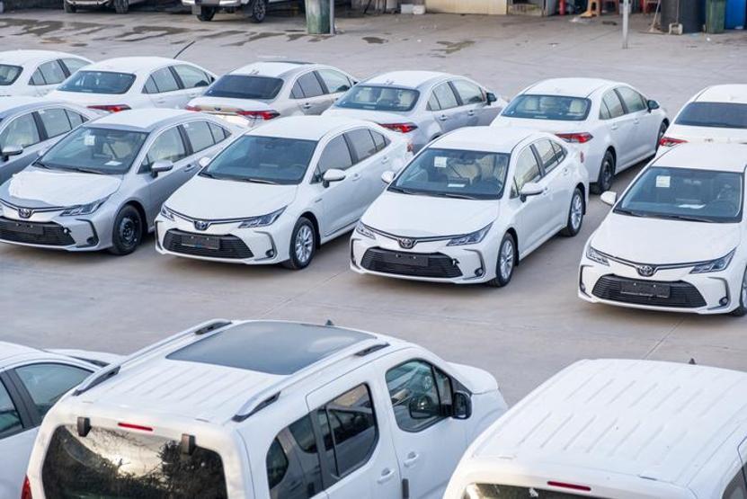 İkinci el otoda rüzgar tersine döndü: 150 bin TLlik indirimler baş gösterdi