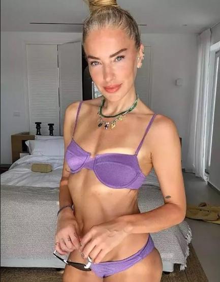 Burcu Esmersoy serin sulara atladı