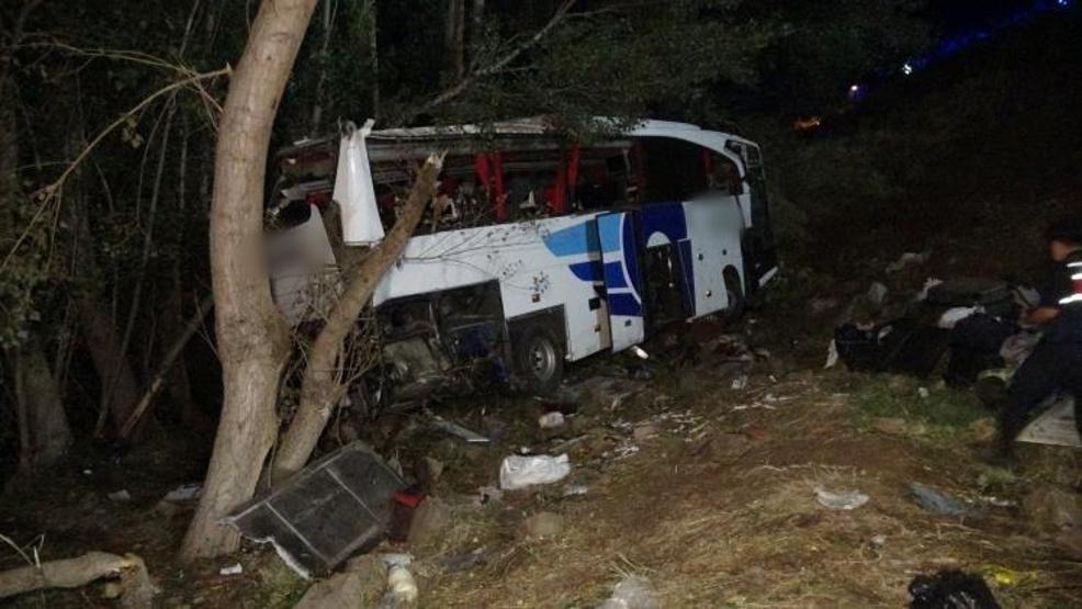 Son dakika haberi: Yozgatta yolcu otobüsü şarampole uçtu: 12 ölü, 20 yaralı