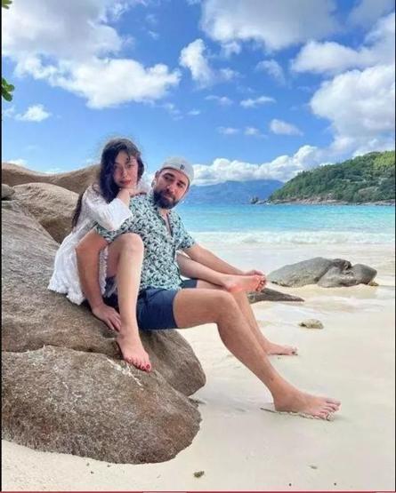Kadir Doğulu, Neslihan Atagülün yeni yaşını kutladı