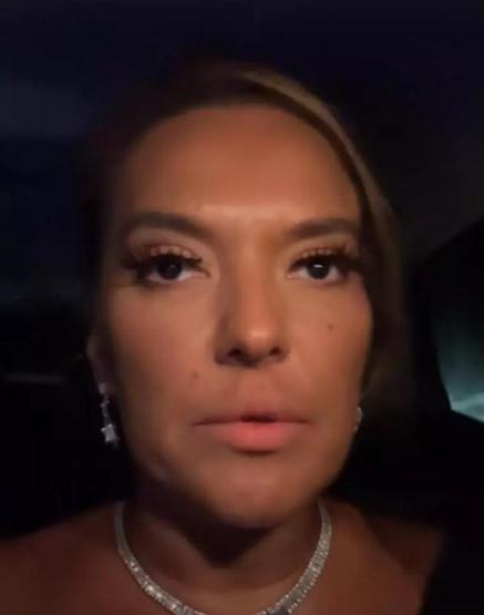 Demet Akalın talihsiz bir kaza geçirdi