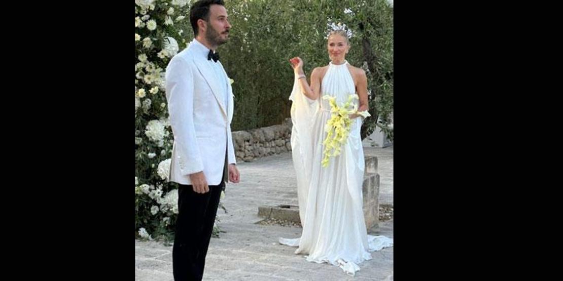 Burcu Esmersoy, rüya gibi bir törenle dünyaevine girdi