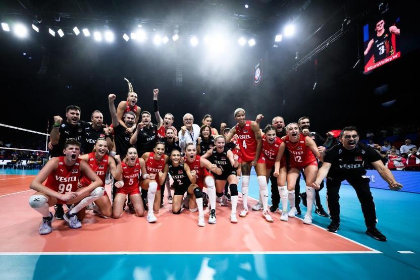 Avrupa Şampiyonasında final gecesi Filenin Sultanlarının rakibi Sırbistan