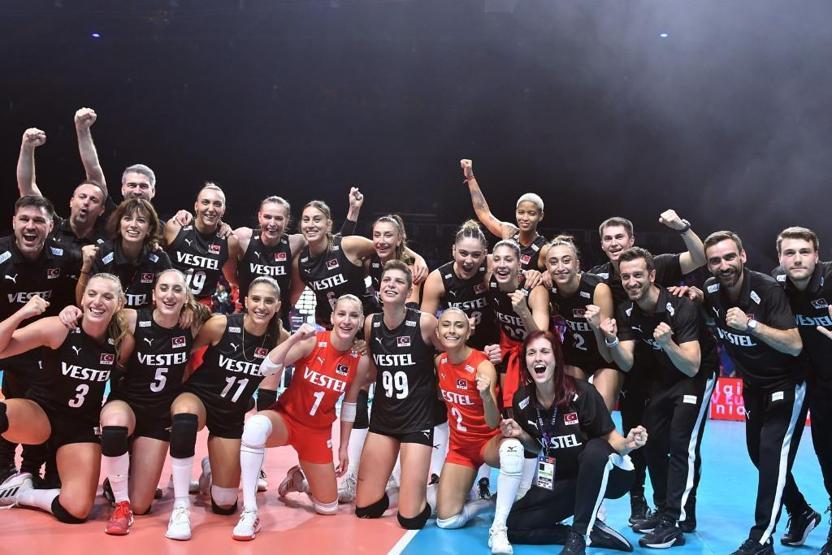 Avrupa Şampiyonasında final gecesi Filenin Sultanlarının rakibi Sırbistan
