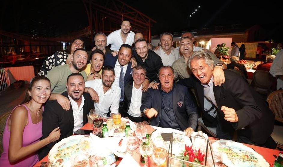 Fatih Terim doğum günü partisine böyle geldi