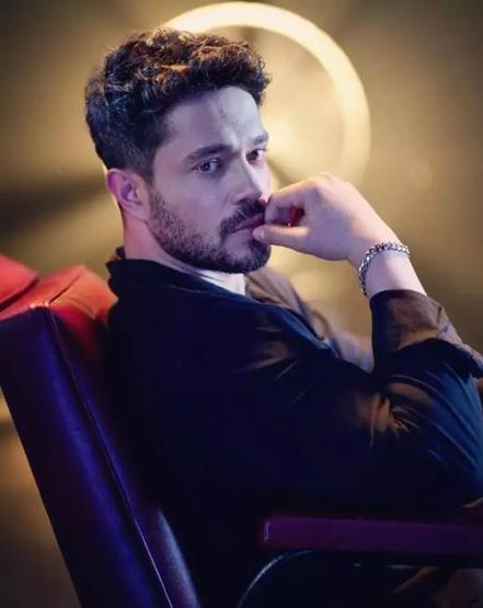 Murat Boz yeni işini ilk kez açıkladı