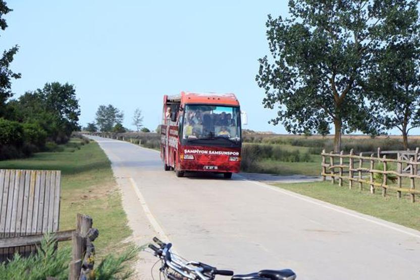Bakan Ersoy, Kızılırmak Deltası Kuş Cennetini gezdi