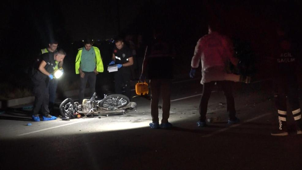 Trafiğe kapalı yolda iki motosiklet kafa kafaya çarpıştı: 2 ölü, 1 yaralı