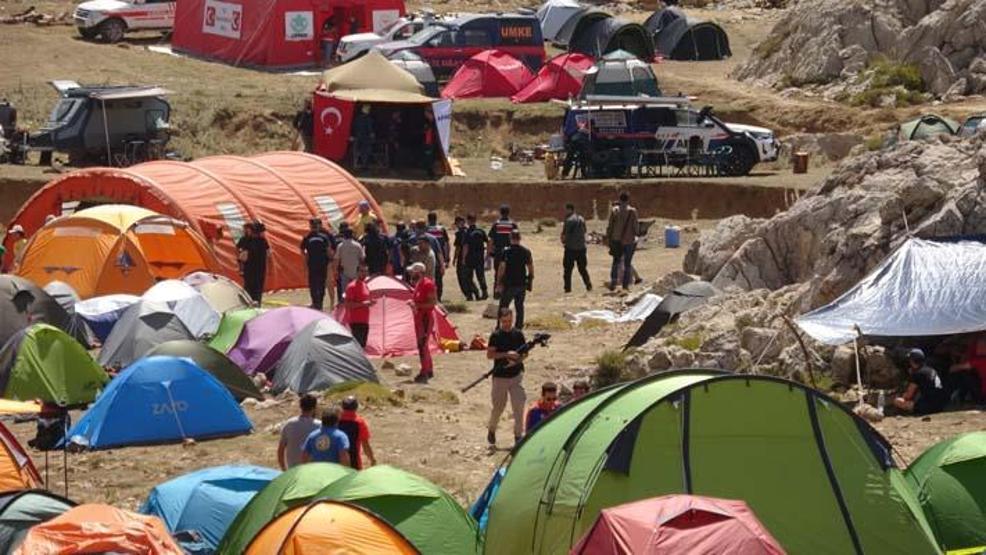 ABDli Markı 6 ülkeden ekipler elden ele taşıyor