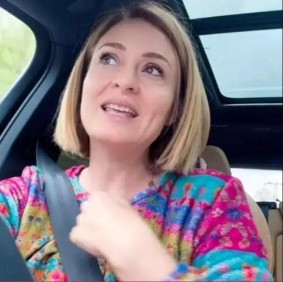 Ceyda Düvenci, Bülent Şakraktan kalan dövme izini yok etti