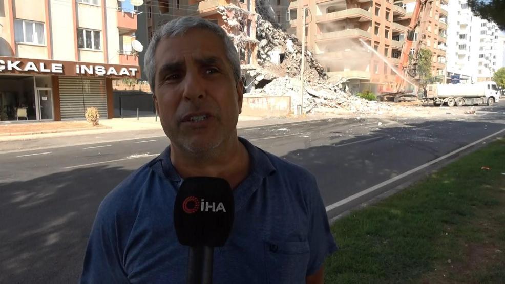 ‘Gözümüzün bebeği’ dedikleri 30 yıllık evlerinin yıkımını izlediler