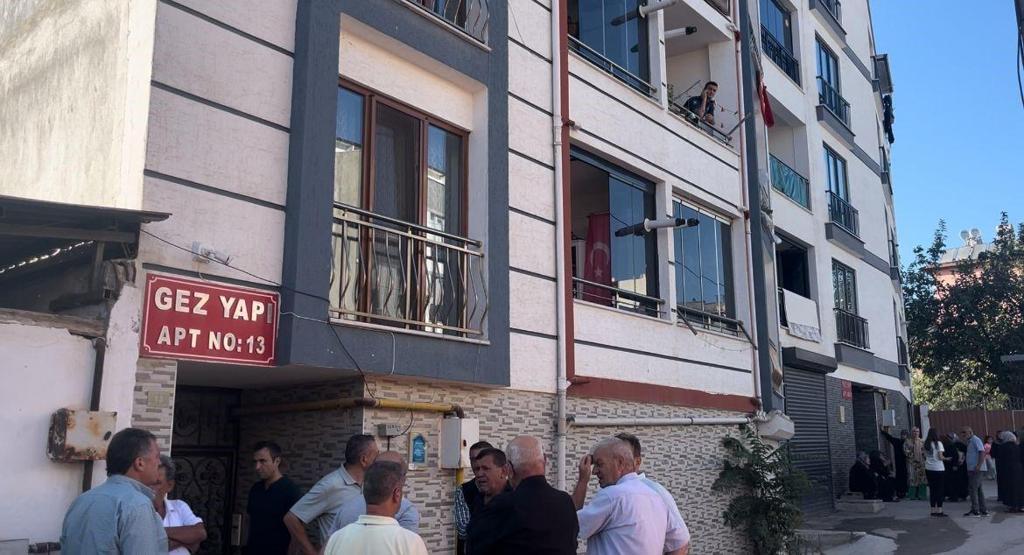 Bursada torun dehşeti: Babaannesi ve halasının boğazını kesti