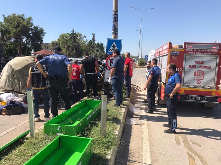 Mersinde feci kaza Kahreden haber: Aynı aileden 4 kişi hayatını kaybetti