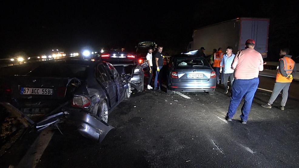 Anadolu Otoyolunda 11 aracın karıştığı zincirleme kaza: 6 yaralı