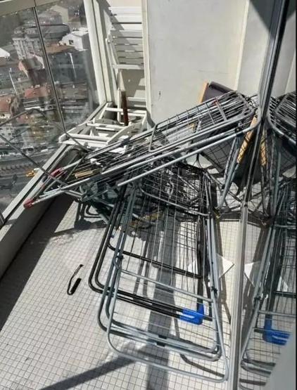 Ev sahibi, ünlü rapçi Uzinin oturduğu evin halini paylaştı