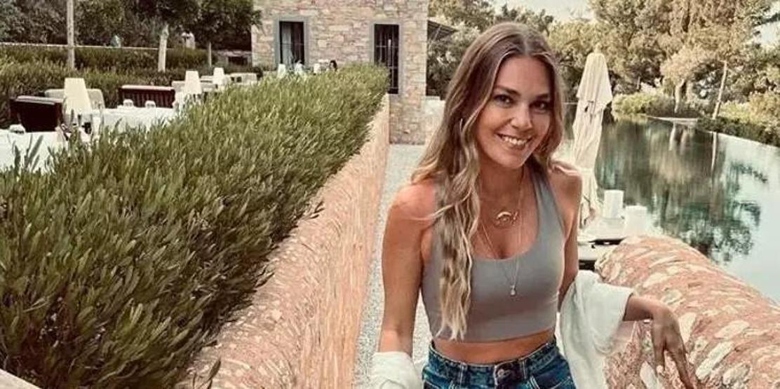Aslı Enver kızıyla vakit geçiriyor