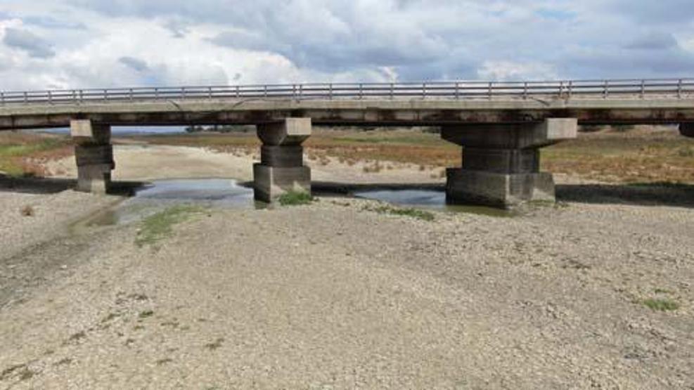 Tehlike çanları çalıyor İstanbulda barajlardaki doluluk oranı yüzde 25in altına düştü
