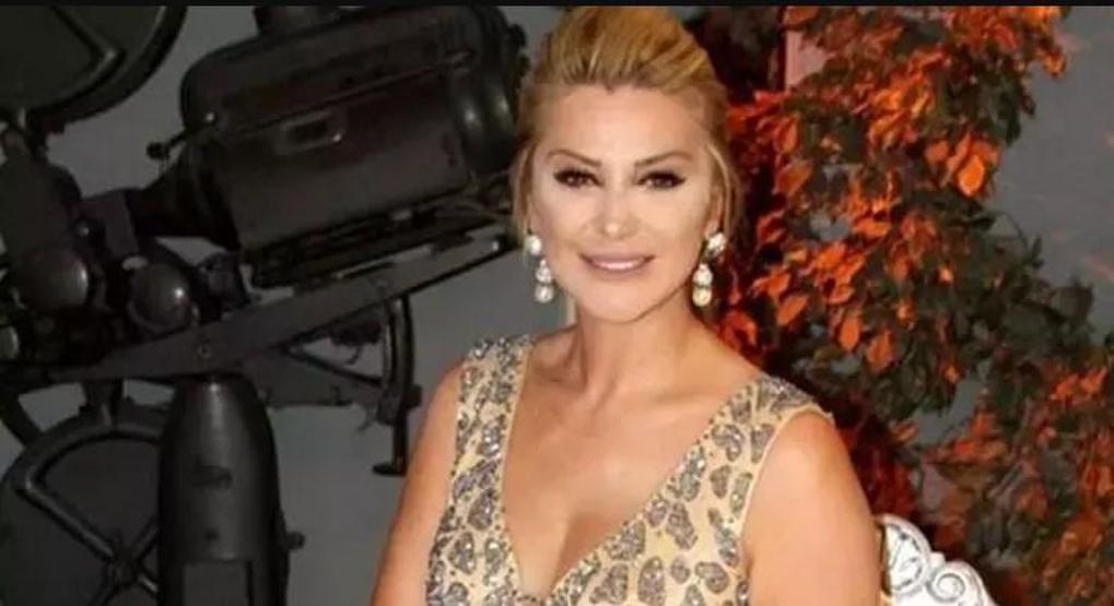 Songül Karlı gözlüklü imajını paylaştı
