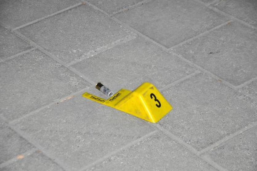 Ablasının tutuklanmasından sorumlu tuttuğu eski eniştesini tüfekle bacağından vurdu