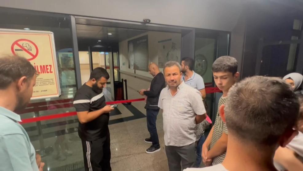Kartalda hastane otoparkında araç yangını