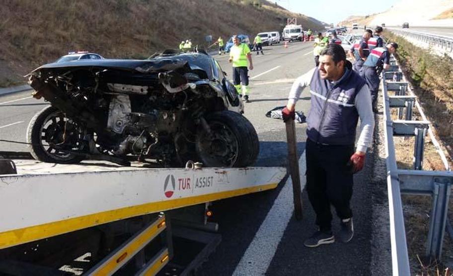 Aşırı hız canlar aldı: Korkunç kazada kahreden detaylar