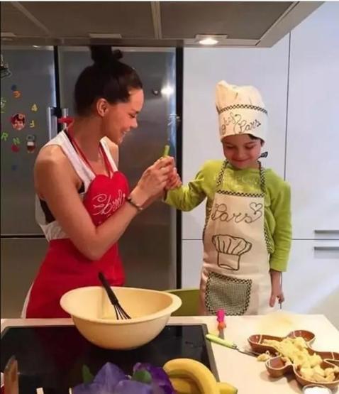 Ebru Şallı, kaybettiği oğlu Parsın doğum gününü kutladı