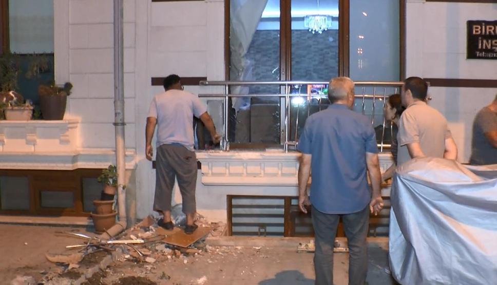 Küçükçekmecede kaza yapan forklift daireye girdi