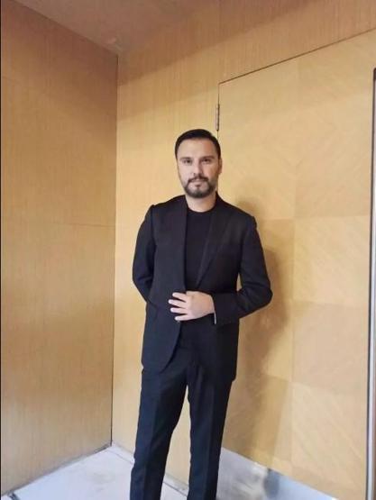 Alişandan Çağla Şıkele övgü dolu sözler